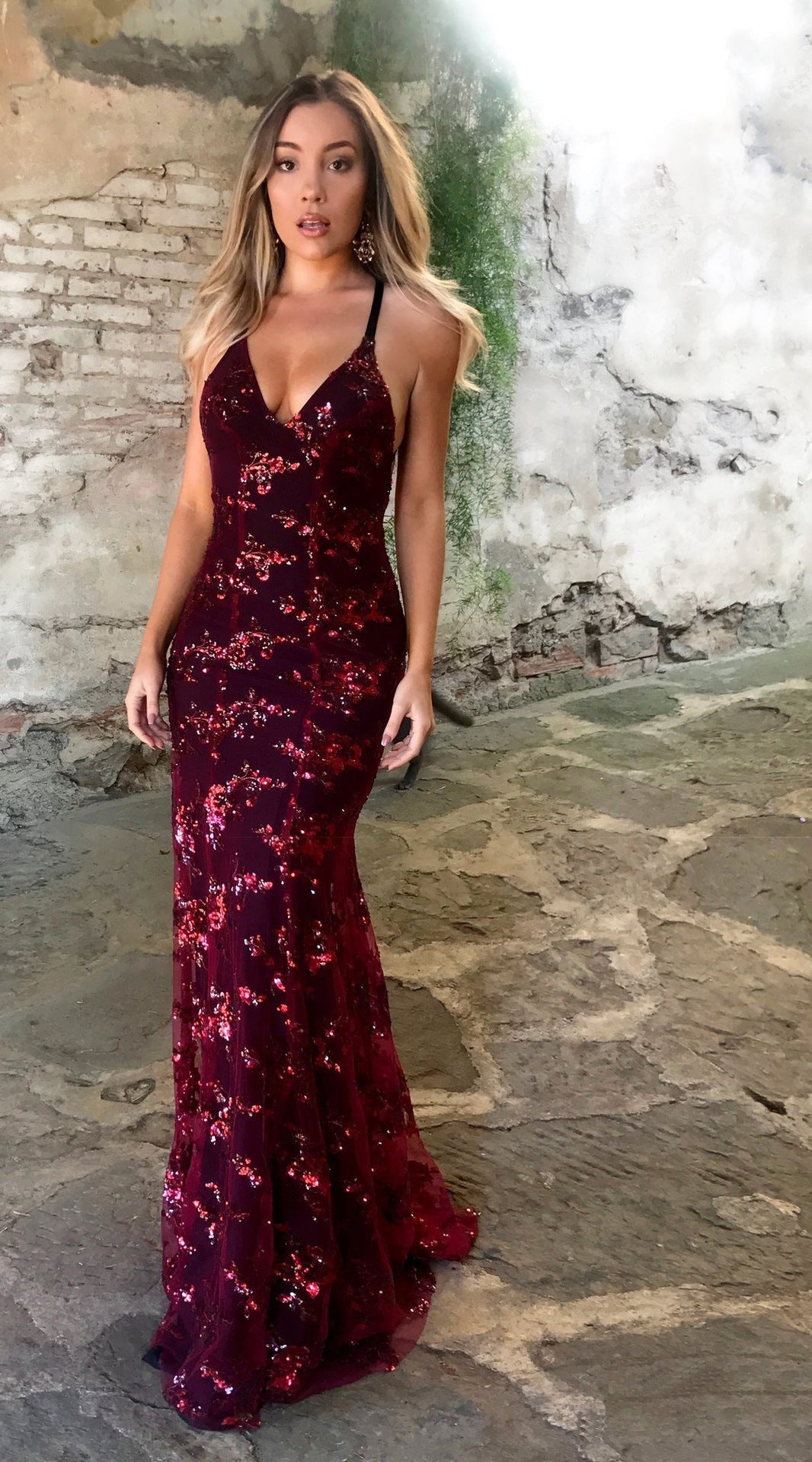 Formal Dress with Sequins and Mermaid Skirt for Women