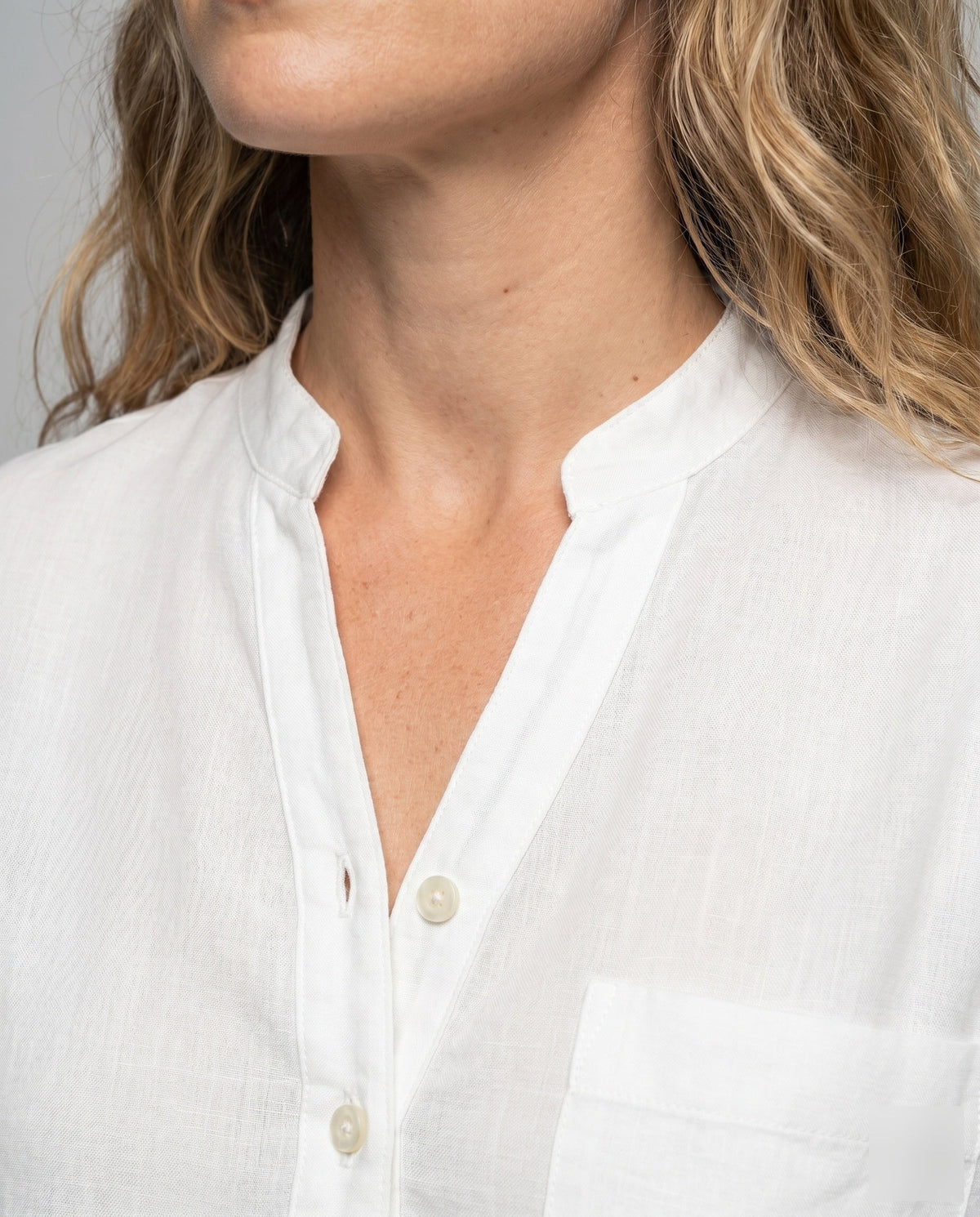 Long Sleeve Top with V-Neck and Relaxed Fit for Women