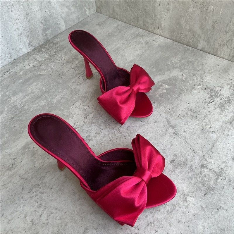 Sandals with High Heels and Bow Details for Women