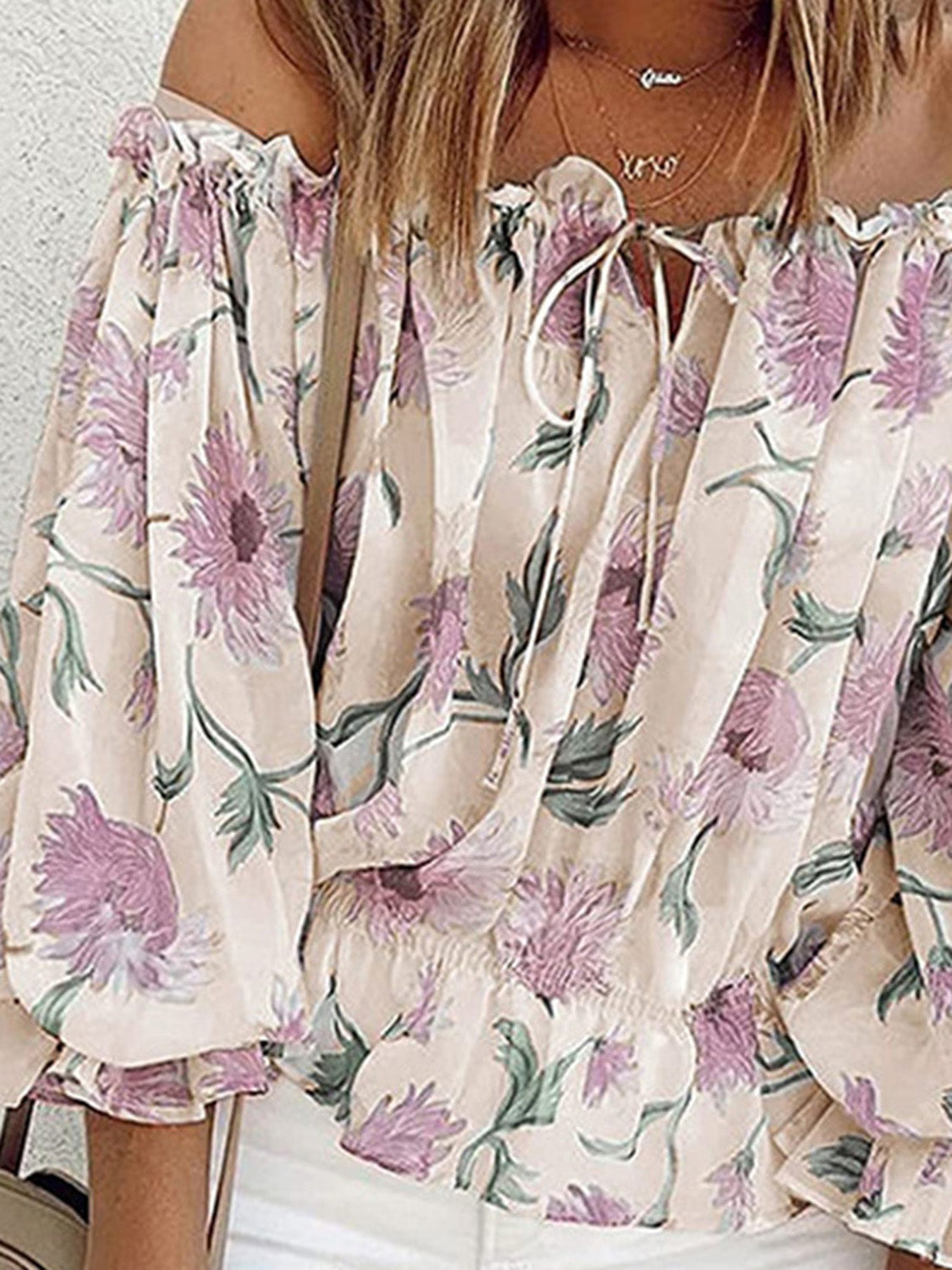 Blouse in Lightweight Breathable Fabric for Women