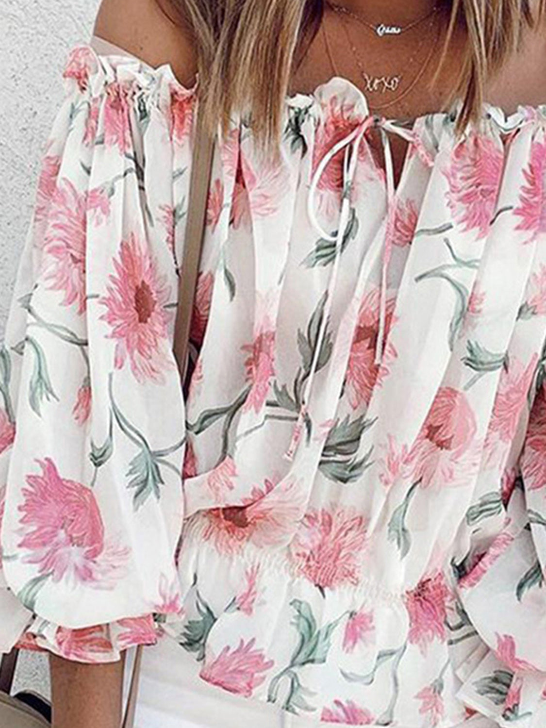 Blouse in Lightweight Breathable Fabric for Women