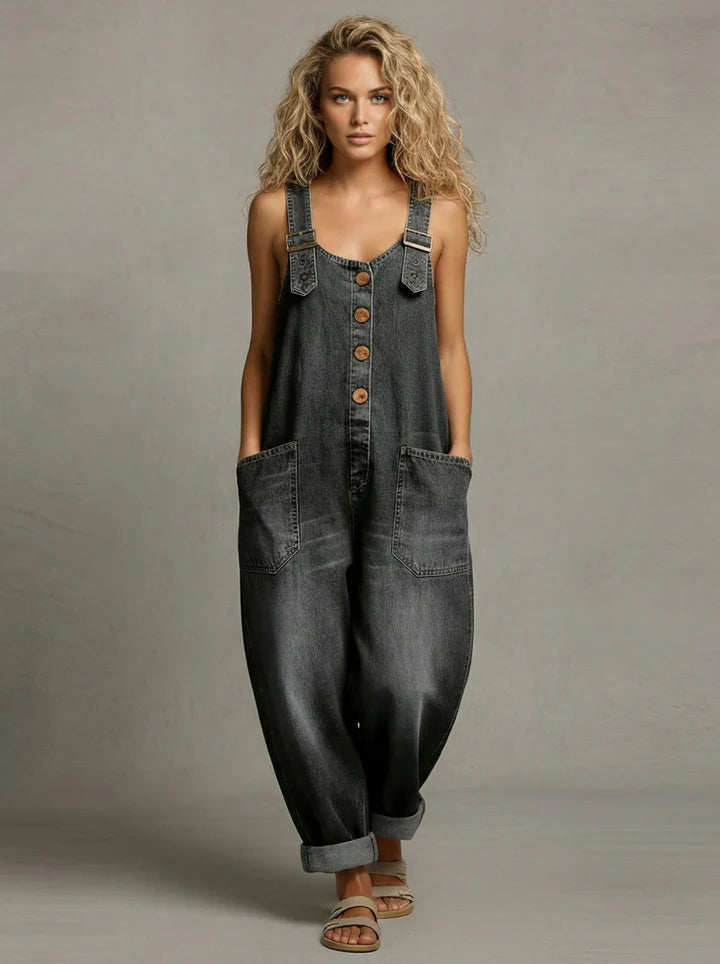 Jumpsuit in Denim with Relaxed Fit and Front Pockets