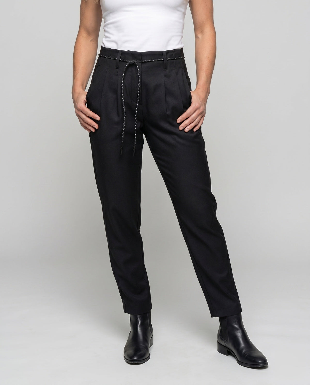 Linen Pants with Slim Cut and Tie Belt for Women