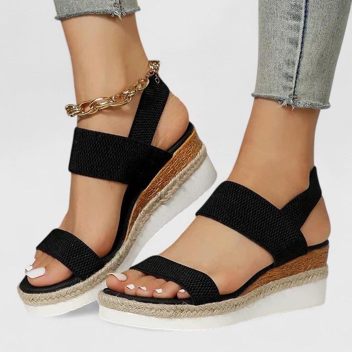Sandals with Arch Support and Soft Cushioning