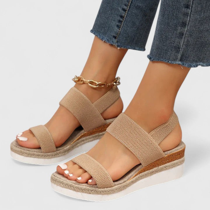 Sandals with Arch Support and Soft Cushioning